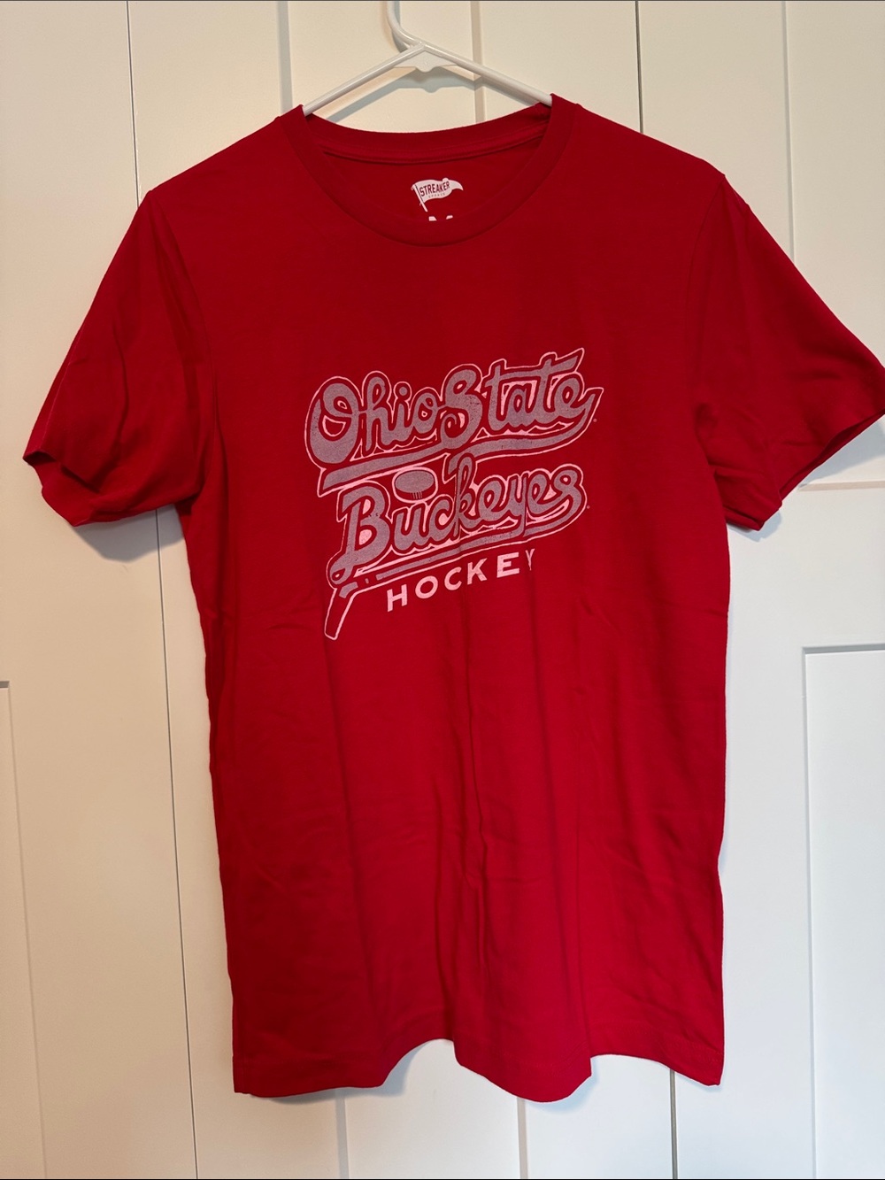🦩Ohio State Buckeyes Hockey Red Short Sleeve T-Shirt